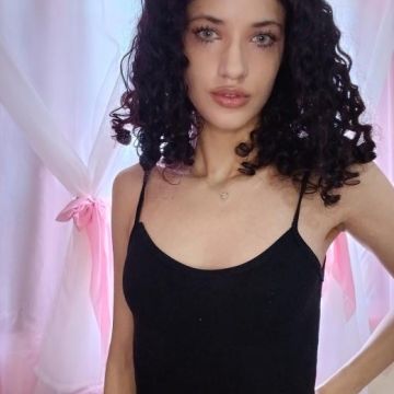 Barbie Cacheada - Acompanhante (Foto 3)