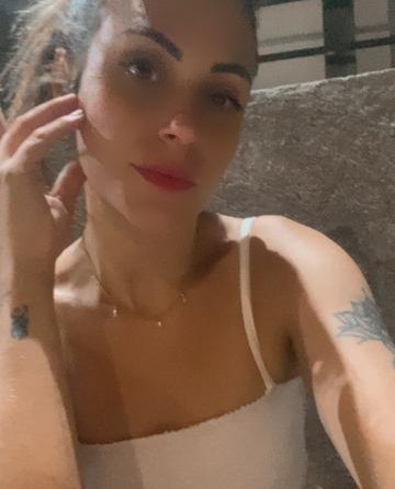 Eduarda Brosovitzki Acompanhante Adamantina e Virtual @duda