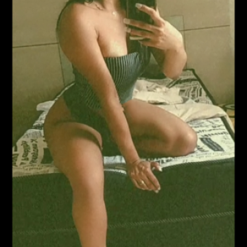 Emily García - Acompanhante  (Foto 1)