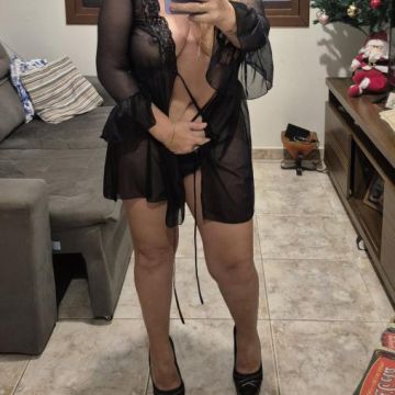 Débora - Acompanhante  (Foto 12)