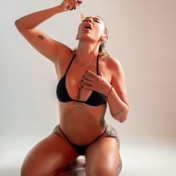 Isis Rosier - Acompanhante  (Foto 10)