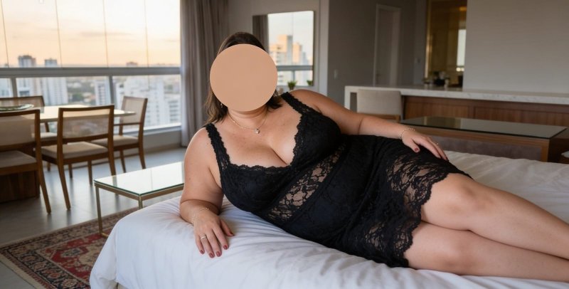 Imagem do post de Coroa 53 Anos Gata de Luxo Plus Size