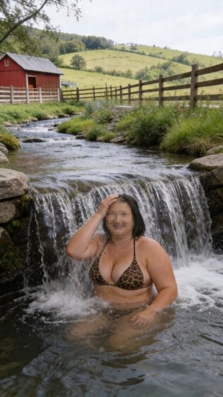 Imagem do post de Coroa 53 Anos Gata de Luxo Plus Size