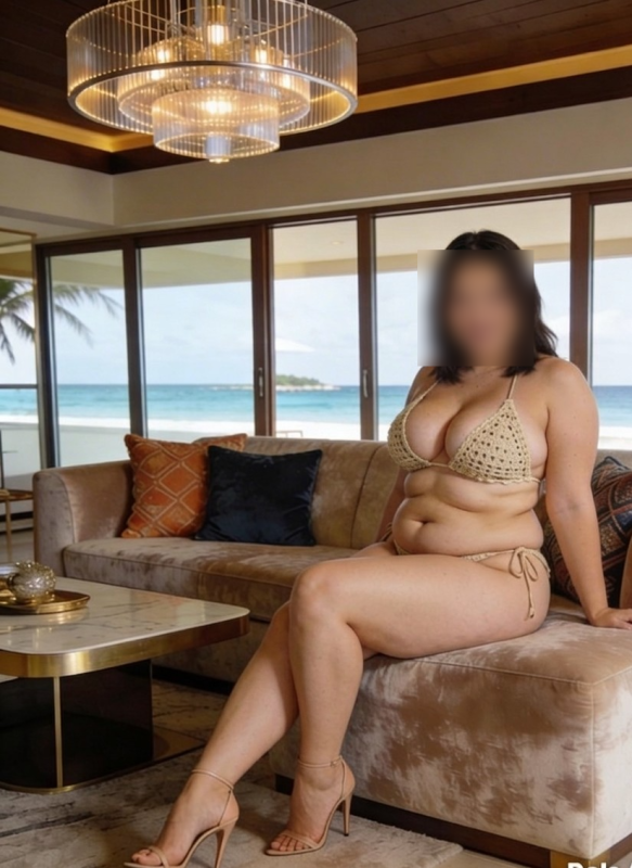 Imagem do post de Coroa 53 Anos Gata de Luxo Plus Size