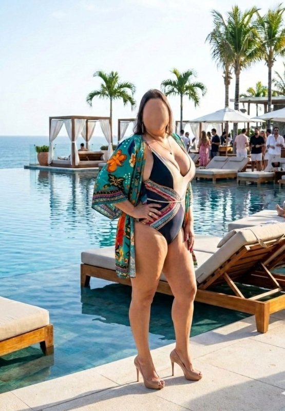Imagem do post de Coroa 53 Anos Gata de Luxo Plus Size